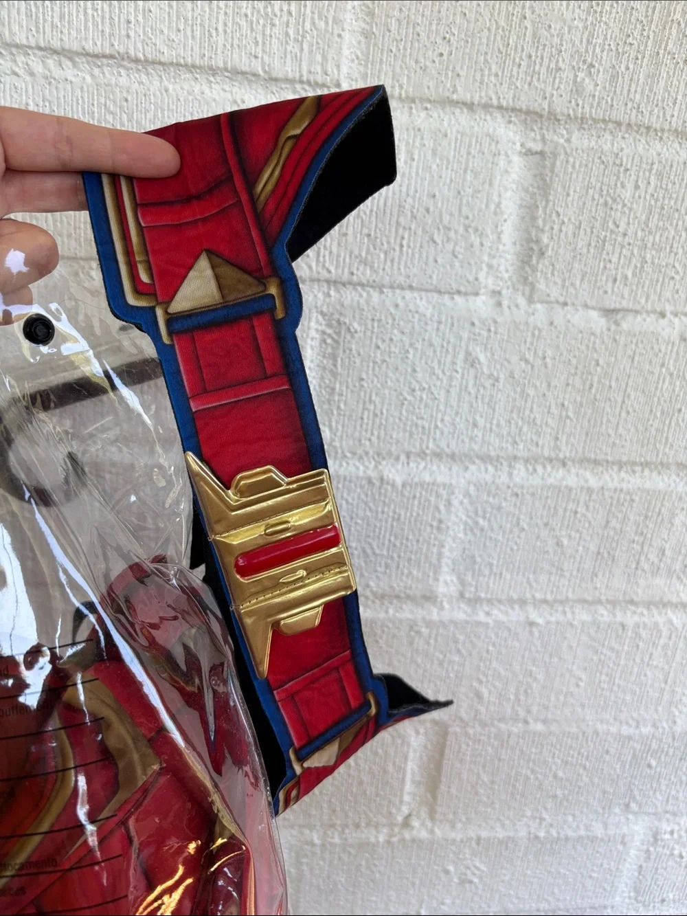 Captain Marvel Superhero Costume in Red, Blue & Gold sz M/8-10